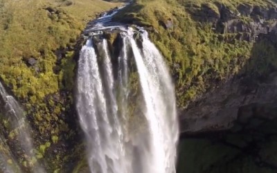 VIDEO : Des images de cascades à couper le souffle vues de drone